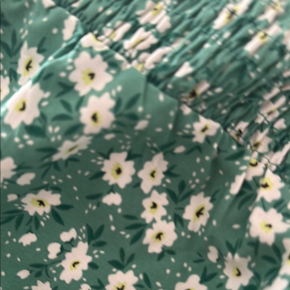 Green Floral Women's Dress - Picture 9 of 9